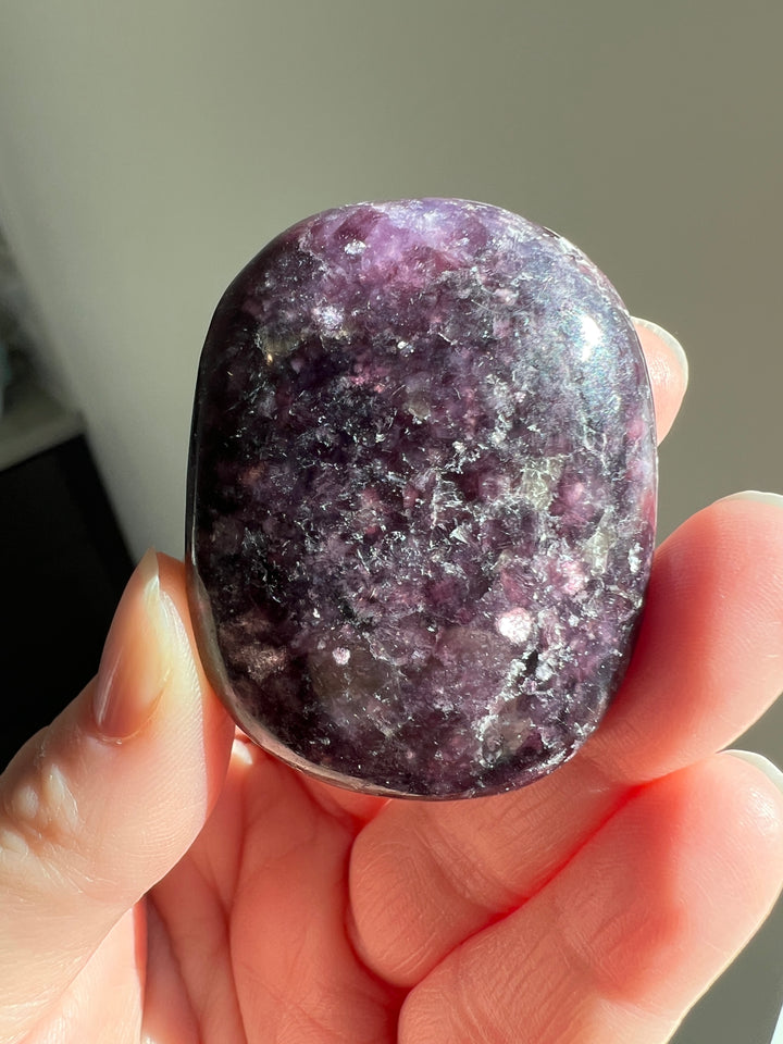 Lepidolite Palmstone 3