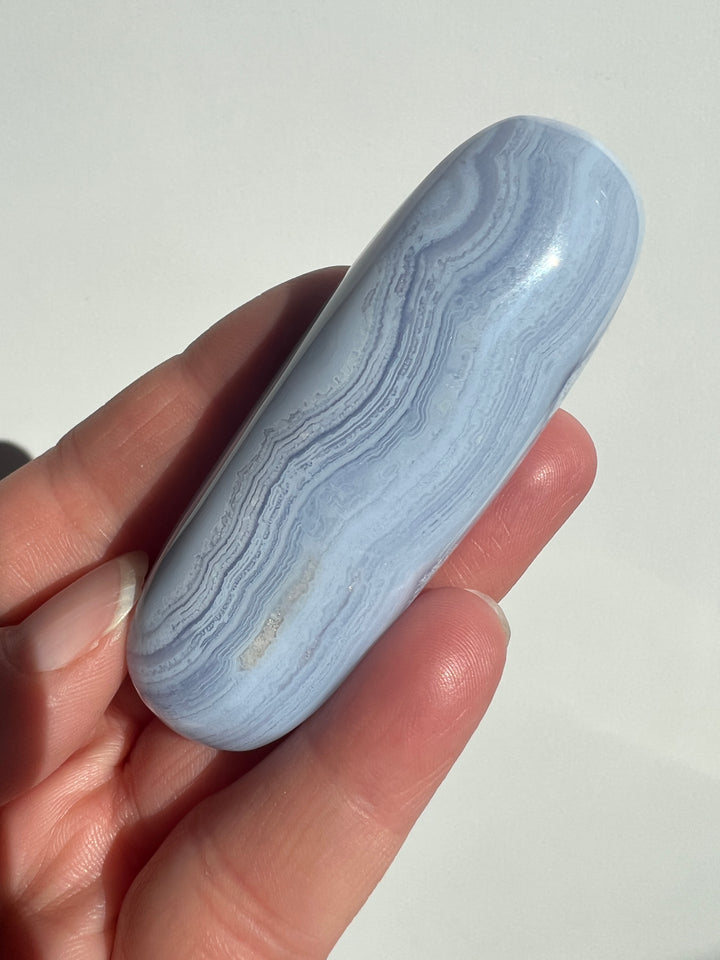 Blue Lace Agate Palmstone (7)