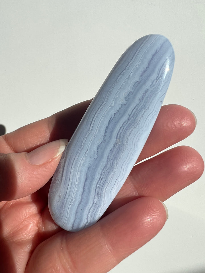 Blue Lace Agate Palmstone (13)