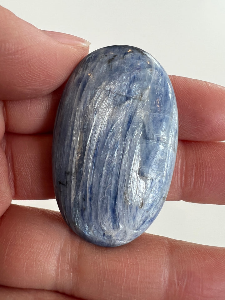 Kyanite Palmstone (5)