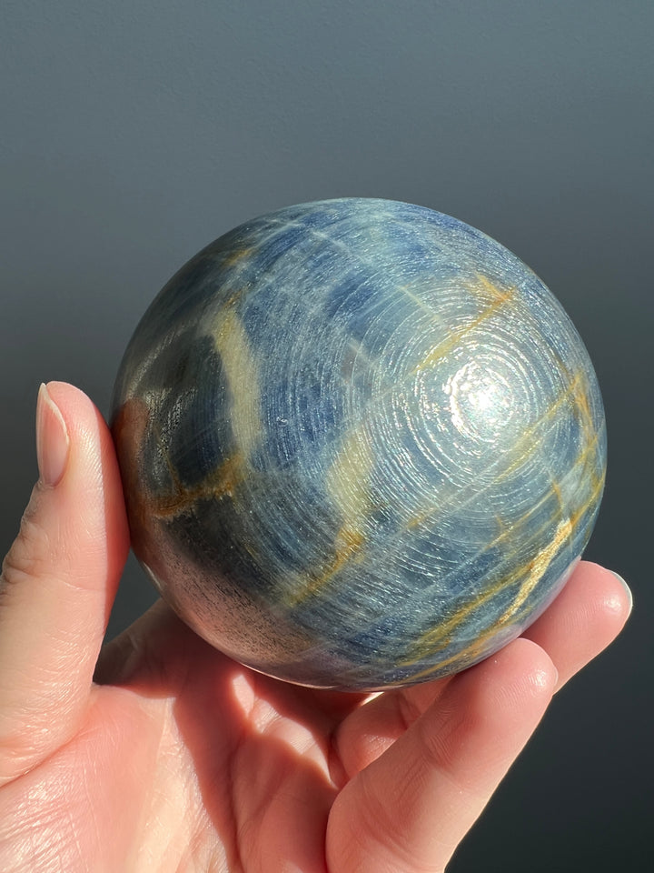 Sapphire Sphere 2 lbs 10 oz 83mm