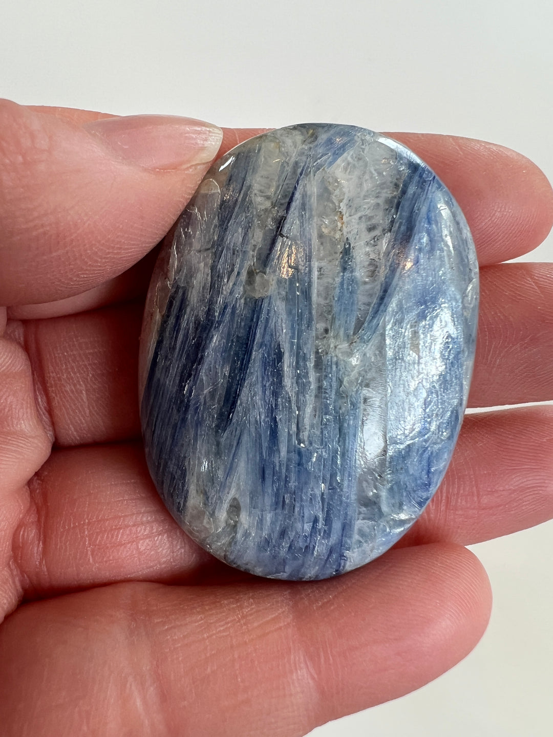 Kyanite Palmstone (2)