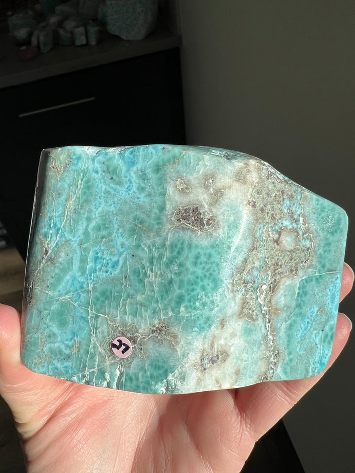 Larimar Freeform 1102.78 grams