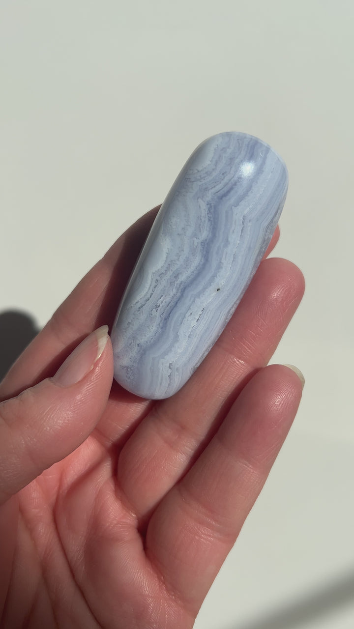 Blue Lace Agate Palmstone (15)