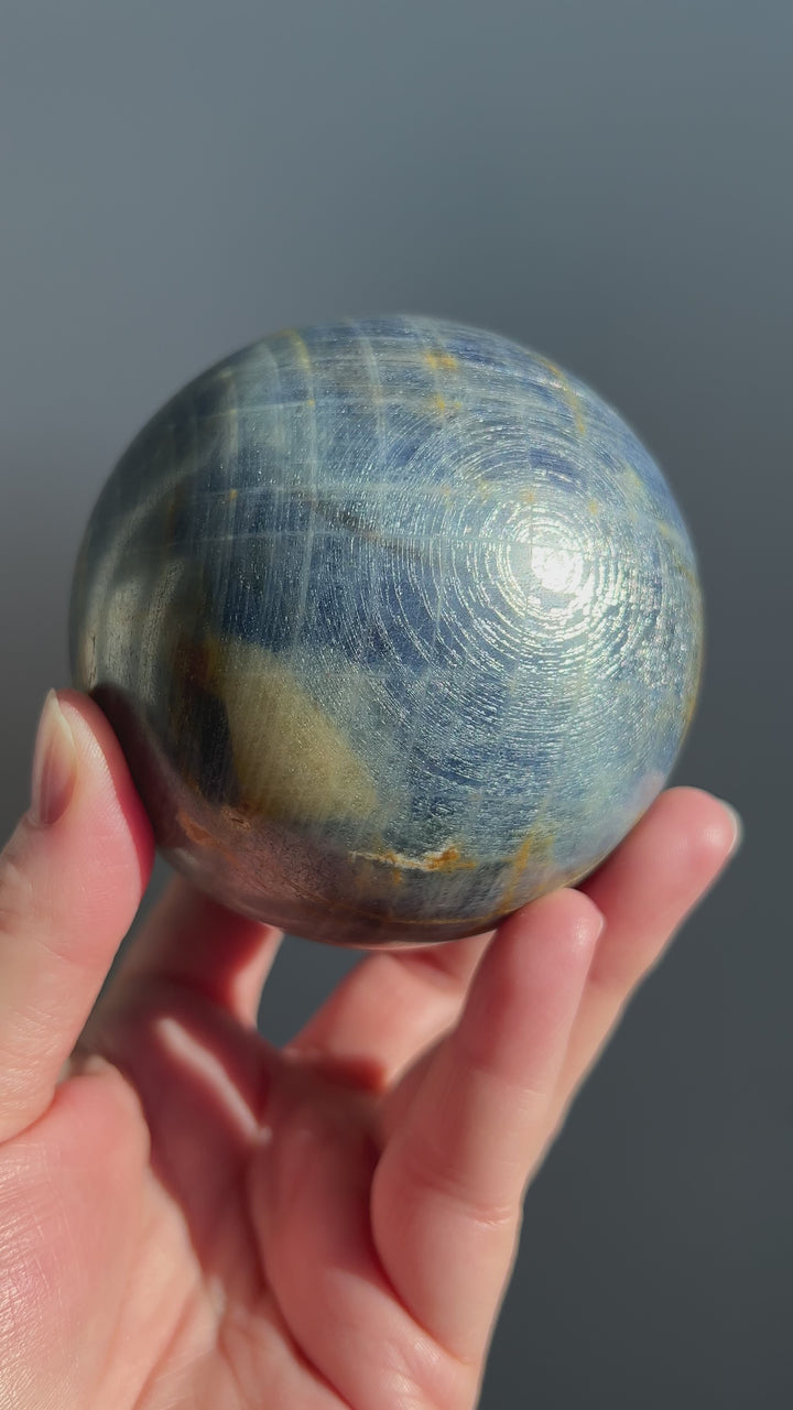 Sapphire Sphere 2 lbs 10 oz 83mm