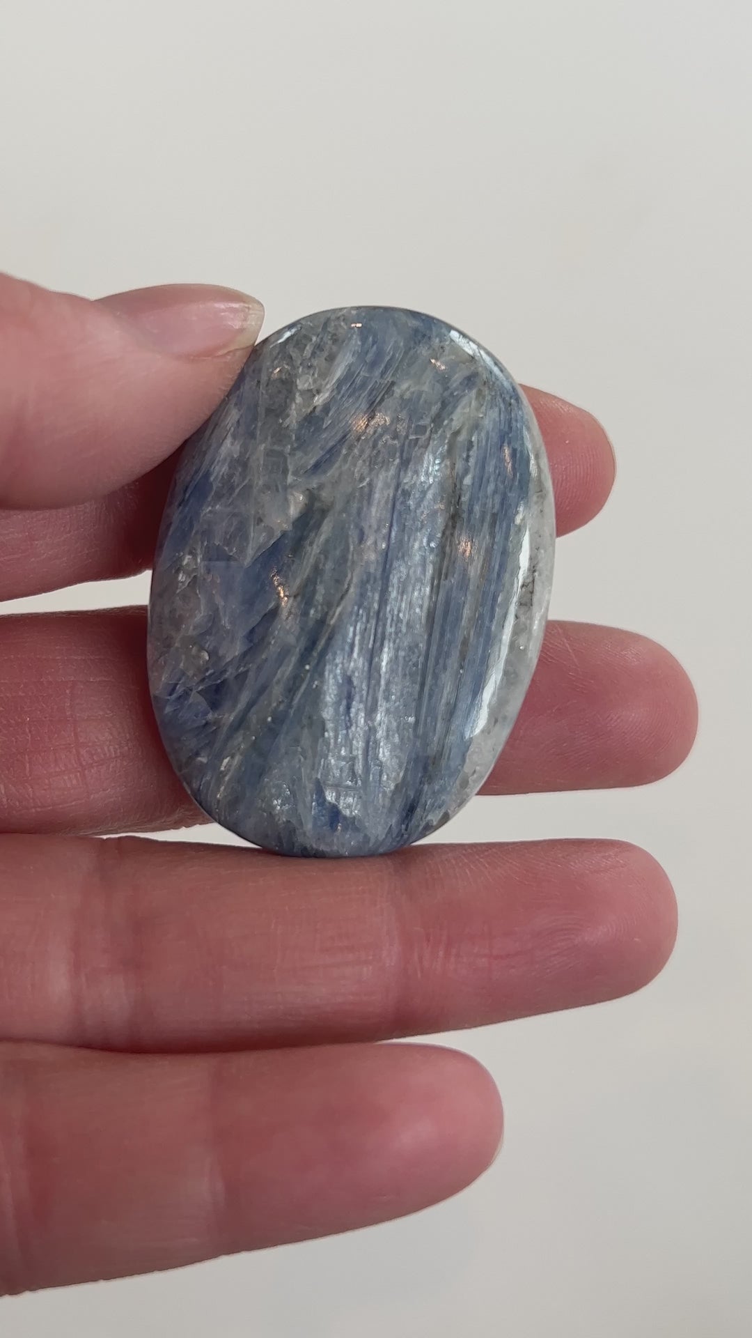 Kyanite Palmstone (2)