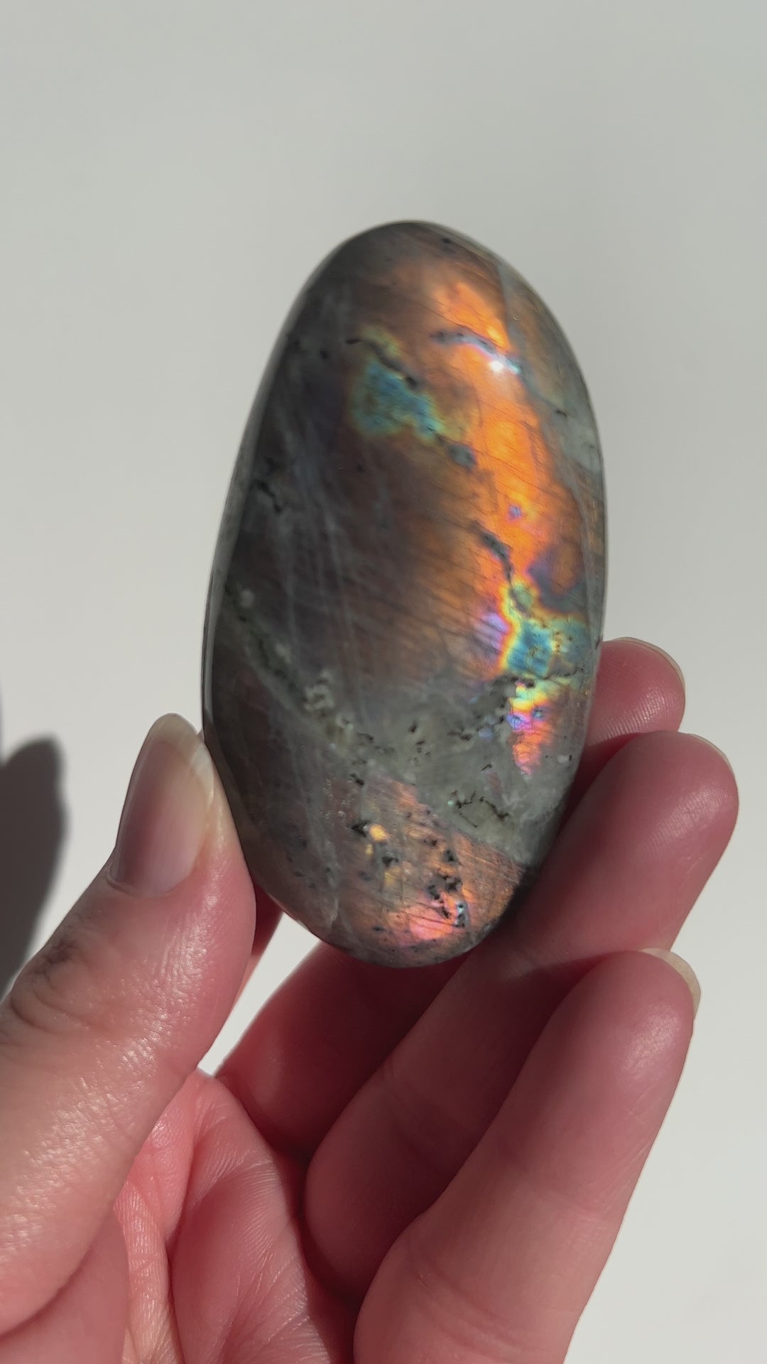 Labradorite Palmstone (5)