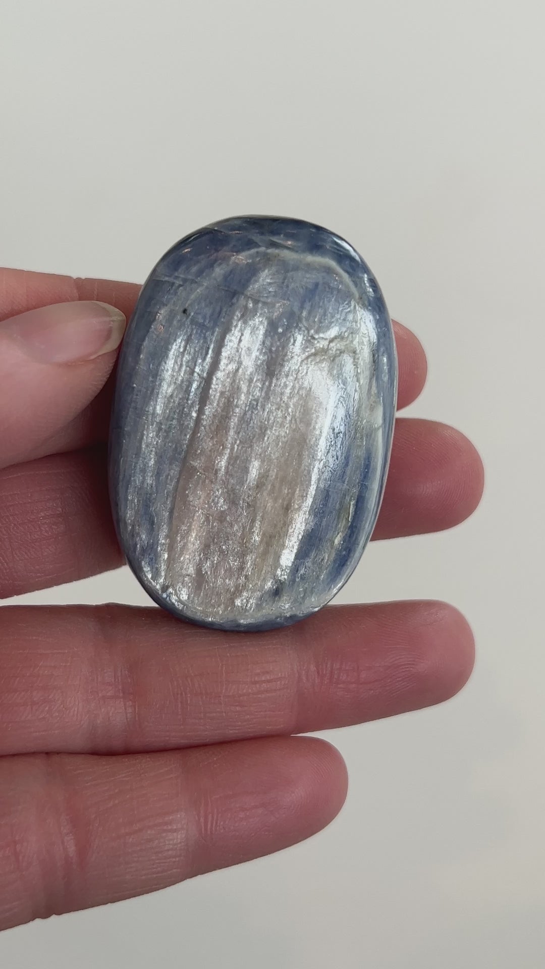 Kyanite Palmstone (4)