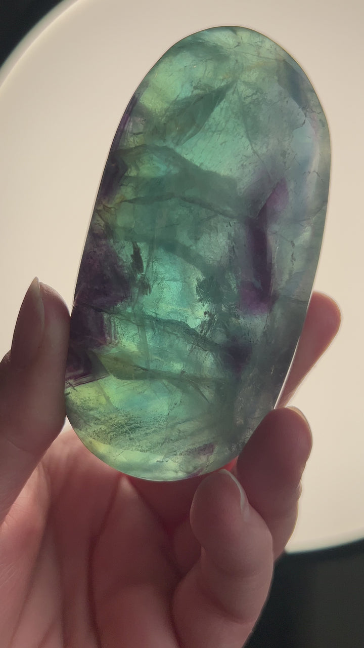 Fluorite Palmstone (2)